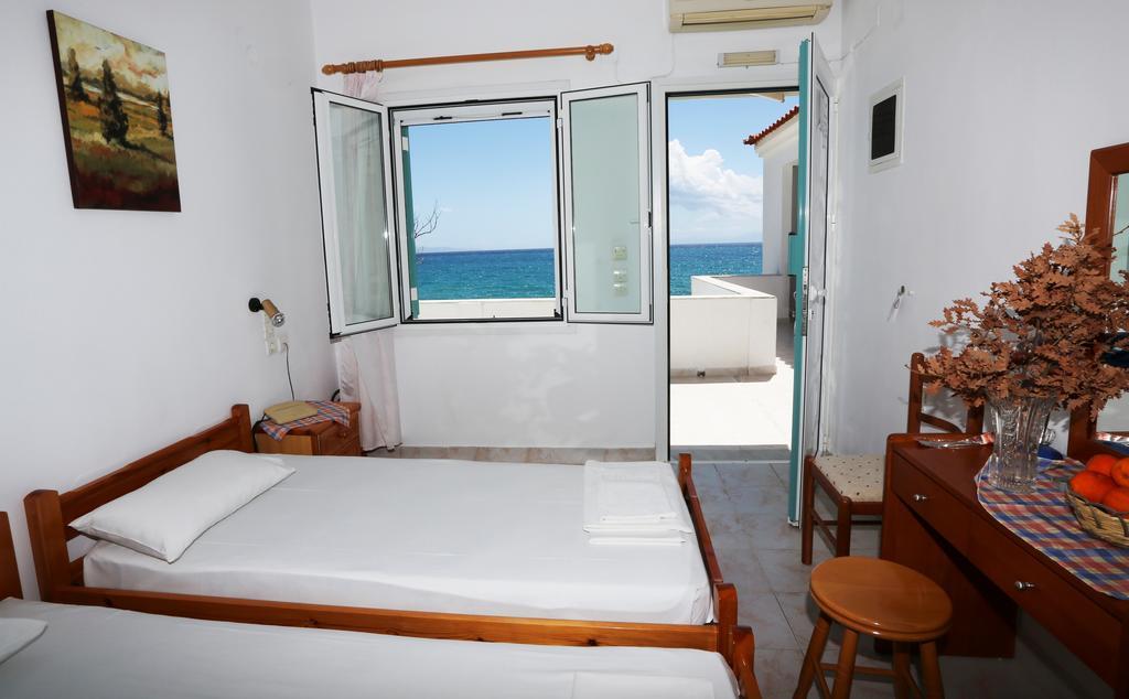 Akrogiali Hotel Plomari Esterno foto